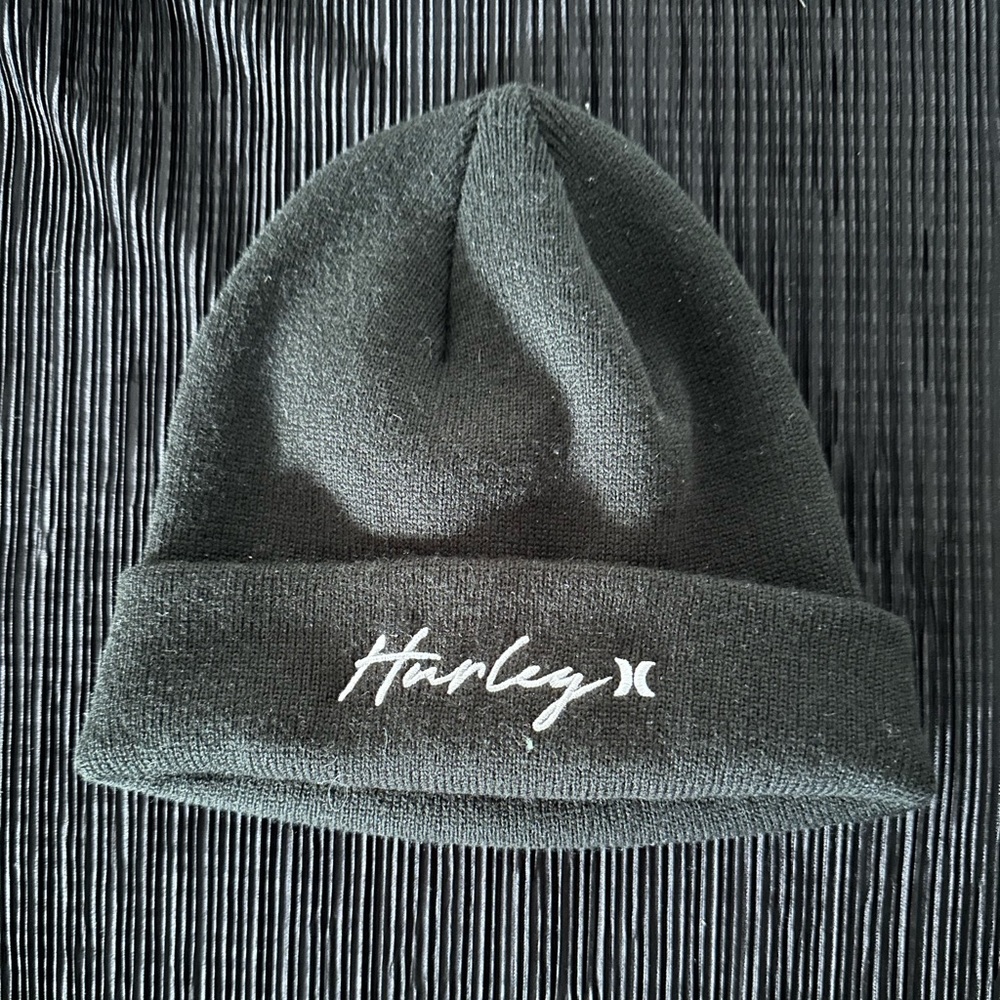 Women’s Hurleys beanies